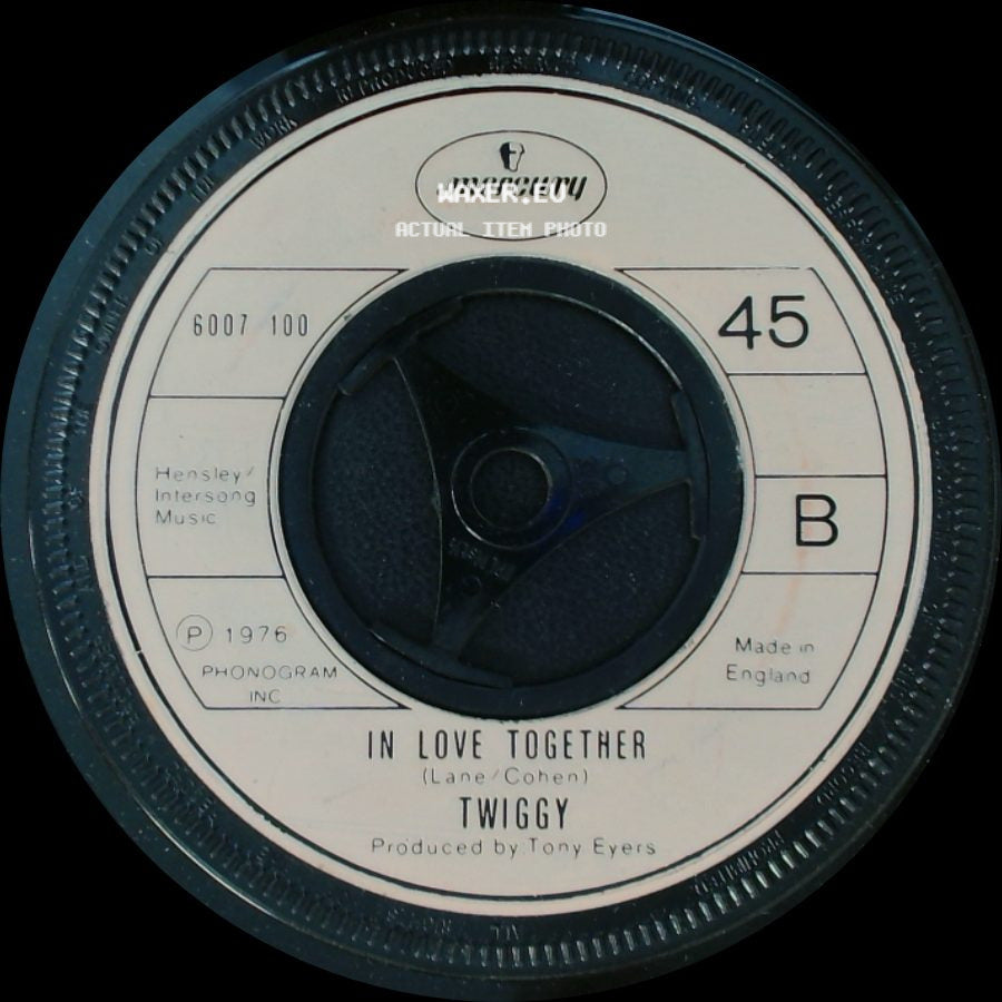 Twiggy - Here I Go Again / In Love Together side B