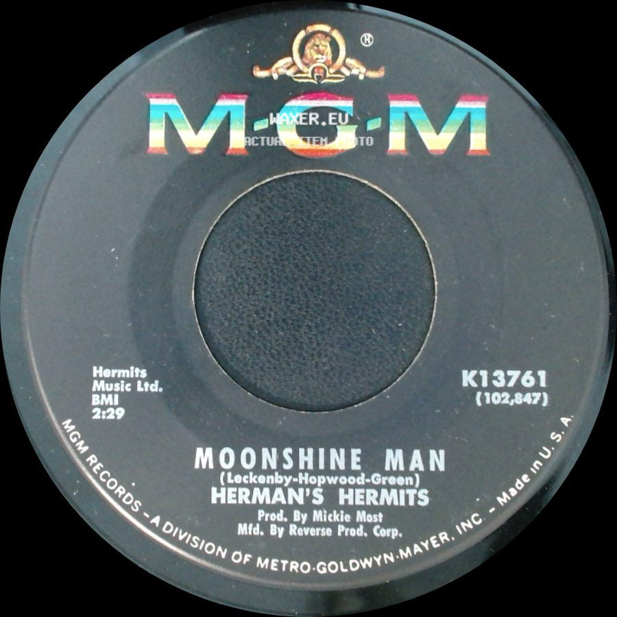 Herman's Hermits - Moonshine Man / Don't Go Out Into The Rain (You're Going To Melt) side A
