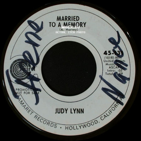 Judy Lynn - Married To A Memory / Married To A Memory side A