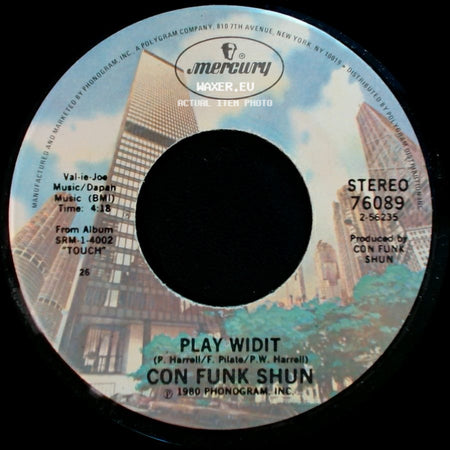 Con Funk Shun - Play Widit / Too Tight side A