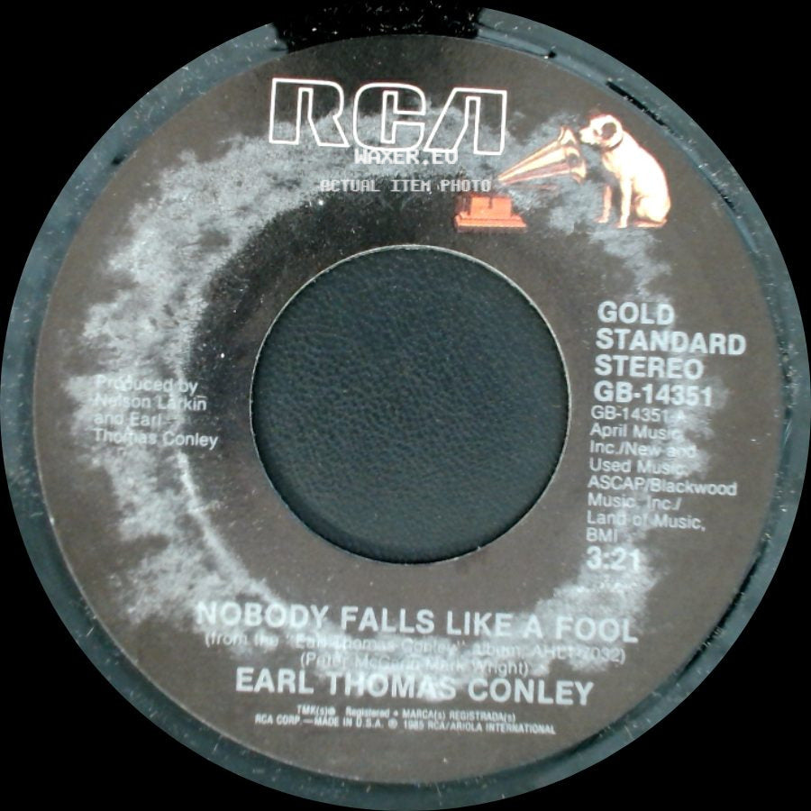 Earl Thomas Conley - Don't Make It Easy For Me / Nobody Falls Like A Fool side B