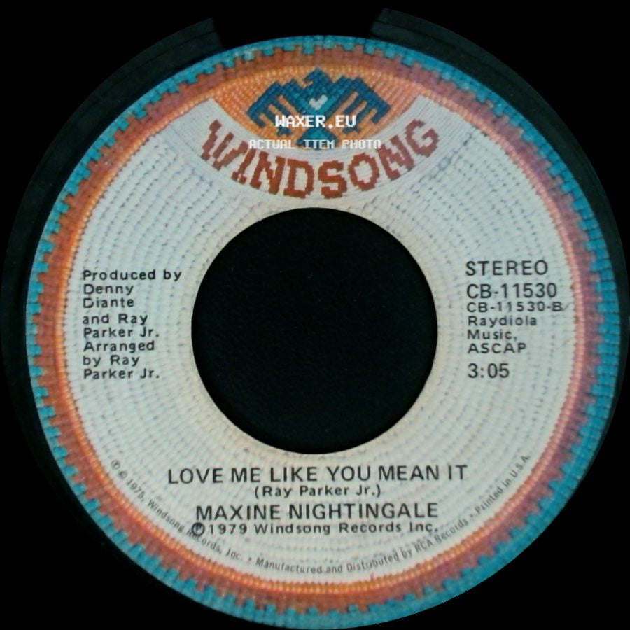 Maxine Nightingale - Lead Me On / Love Me Like You Mean It side B