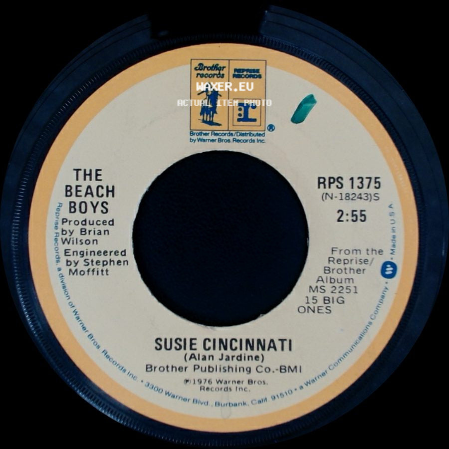 The Beach Boys - Susie Cincinnati / Everyone's In Love With You side A