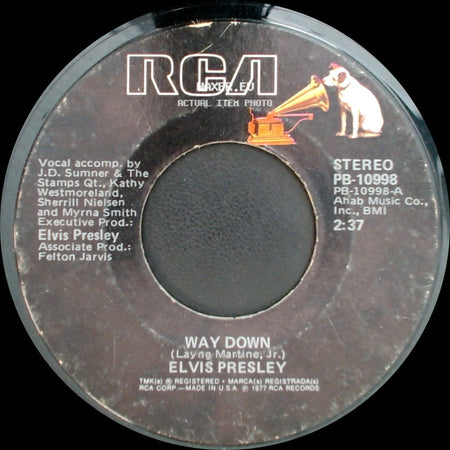 Elvis Presley - Pledging My Love / Way Down side B