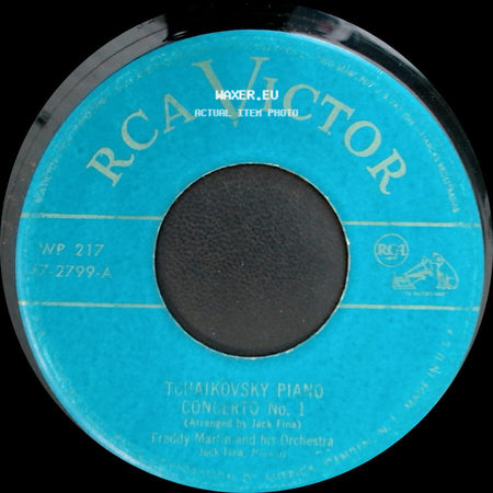 Freddy Martin And His Orchestra / Vaughn Monroe And His Orchestra - Tchaikovsky Piano Concerto No. 1 / Racing With The Moon side A