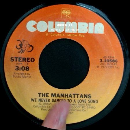 The Manhattans - Let's Start It All Over Again / We Never Danced To A Love Song side B