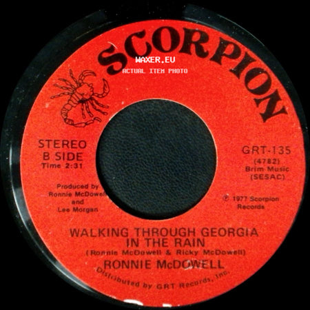 Ronnie Mcdowell - The King Is Gone / Walking Through Georgia In The Rain side B