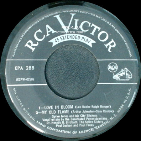 Spike Jones And His City Slickers - Love In Bloom / My Old Flame / That Old Black Magic / Liebestraum side A