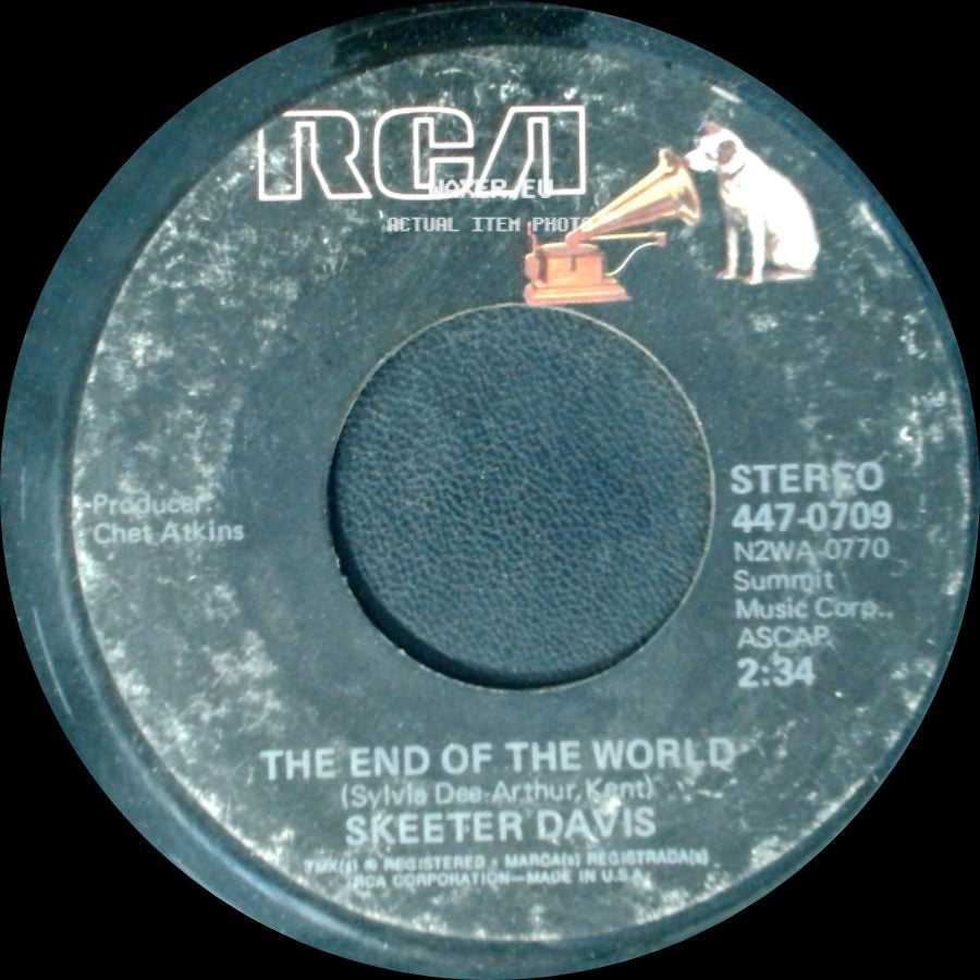 Skeeter Davis - Can't Stay Mad At You / The End Of The World side B