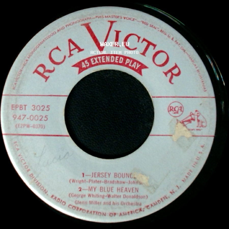 Glenn Miller And His Orchestra - Unknown Title A / Everybody Loves My Baby / Georgia On My Mind side A