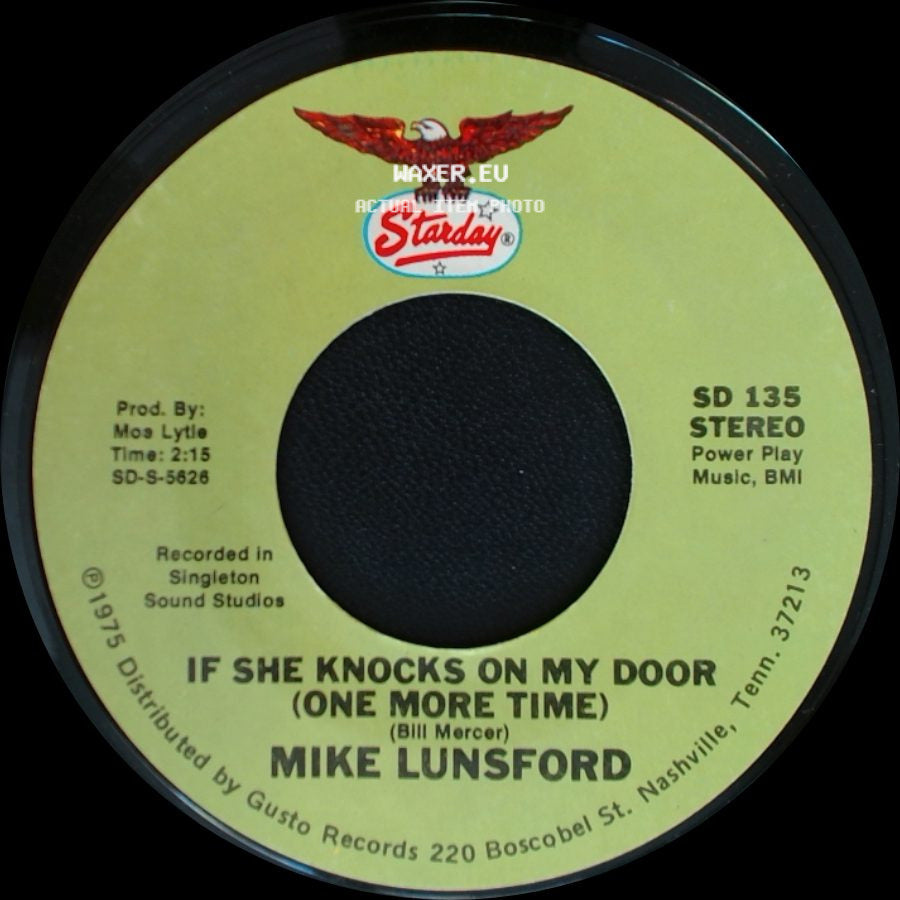 Mike Lunsford - Too Hurt To Fight / If She Knocks On My Door (One More Time) side B