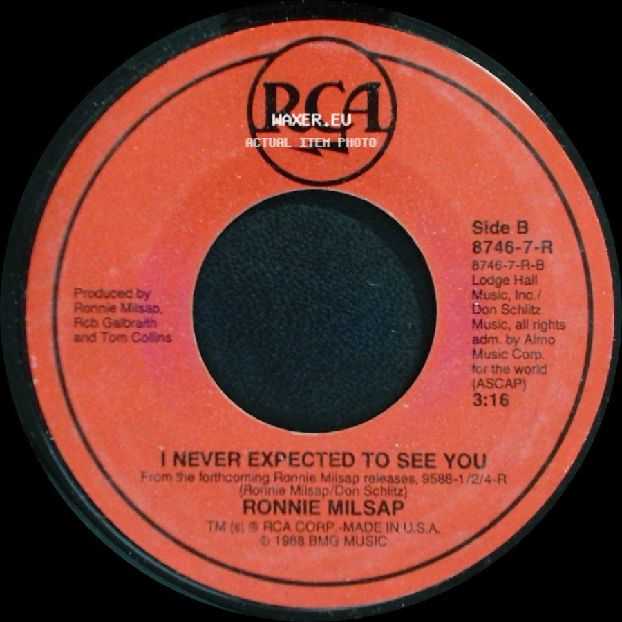 Ronnie Milsap - Don't You Ever Get Tired (Of Hurting Me) / I Never Expected To See You side B
