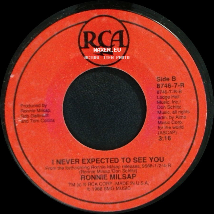 Ronnie Milsap - Don't You Ever Get Tired (Of Hurting Me) / I Never Expected To See You side B