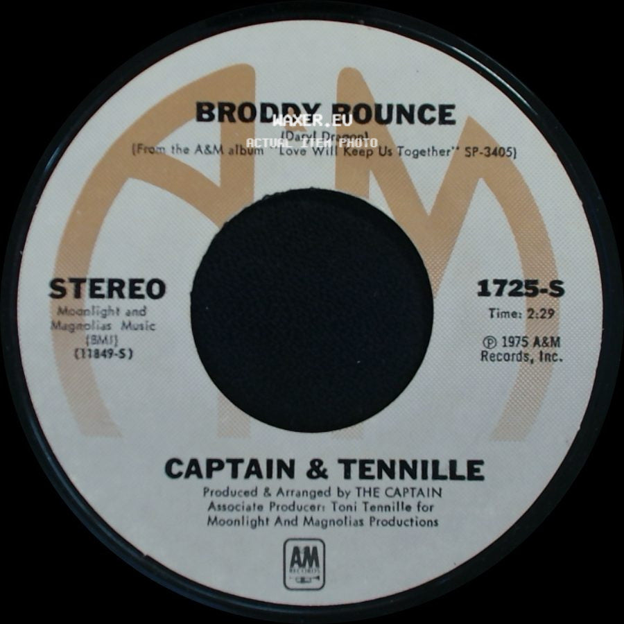 Captain & Tennille - The Way I Want To Touch You / Broddy Bounce side B