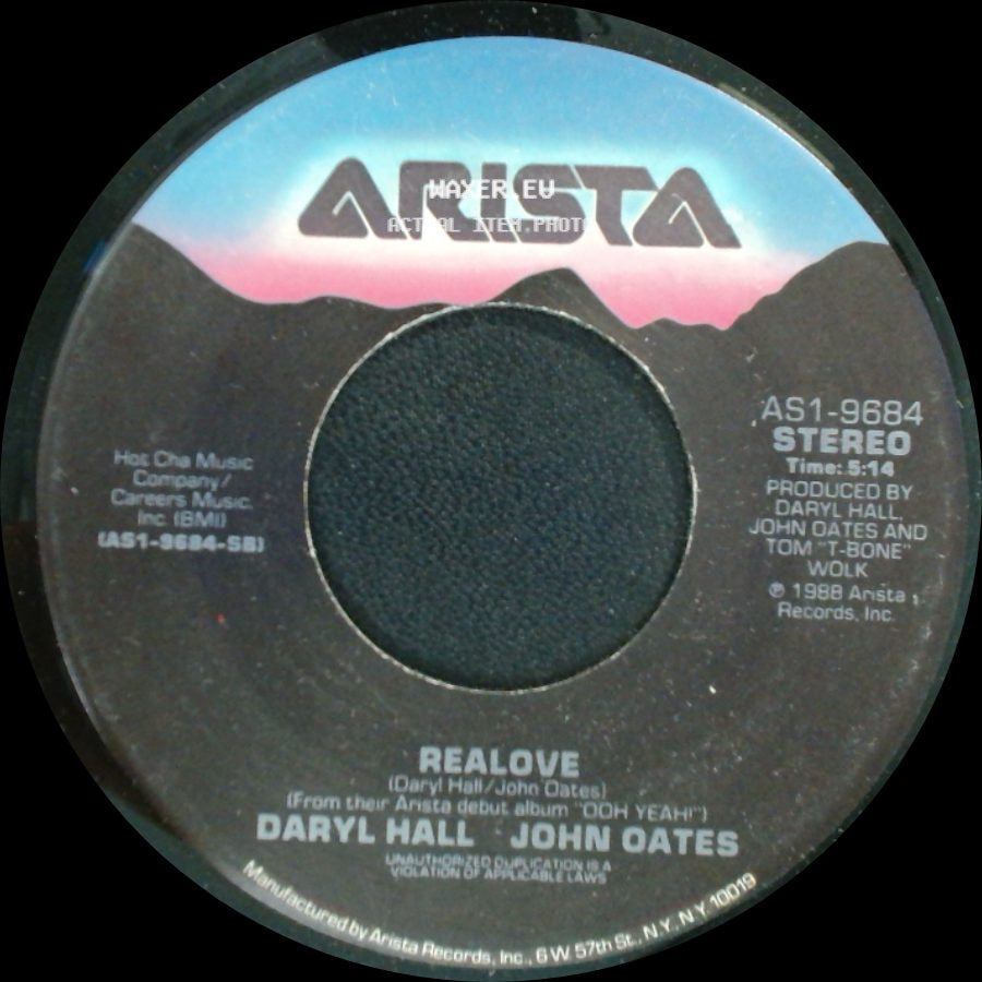 Daryl Hall John Oates - Realove / Everything Your Heart Desires side A