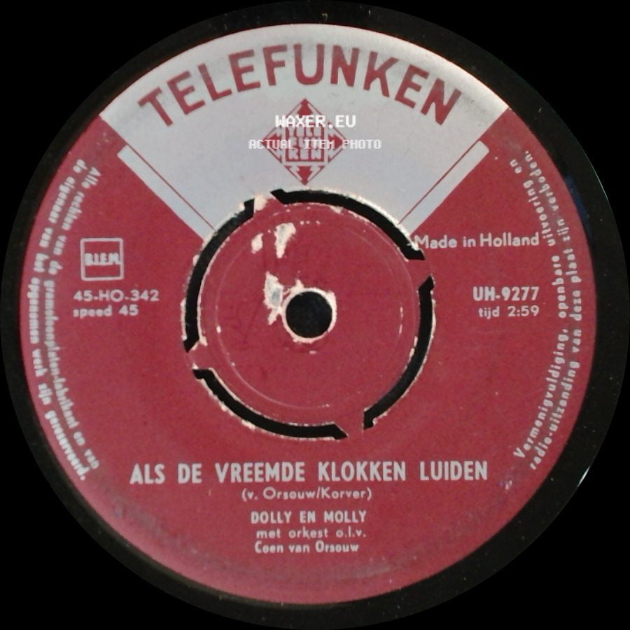 Dolly En Molly - De Postbode / Als De Vreemde Klokken Luiden side B