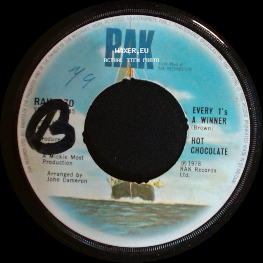 Hot Chocolate - Power Of Love / Every 1's A Winner side B
