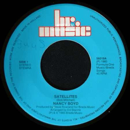 Nancy Boyd - Satellites / Total Love (3'40) side A