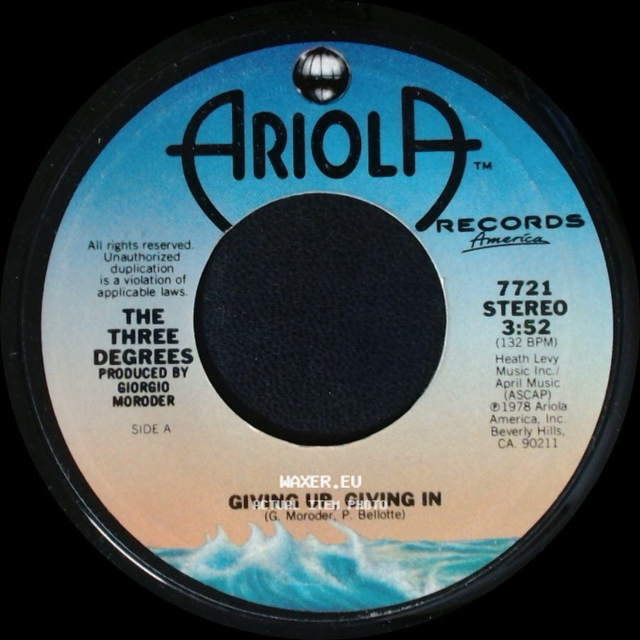 The Three Degrees - Giving Up, Giving In / Woman In Love side A