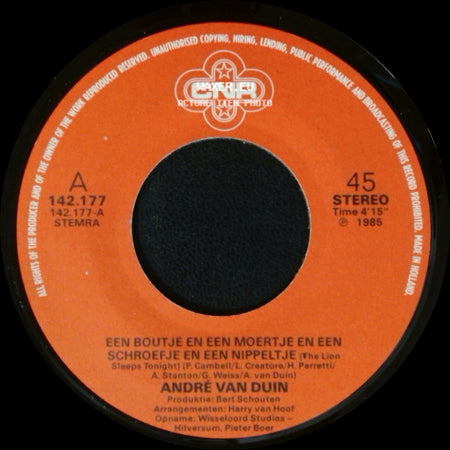 André Van Duin / Simon Naaigaren - Een Boutje En Een Moertje En Een Schroefje En Een Nippeltje / Daar Ben Ik Niet Blij Mee side A