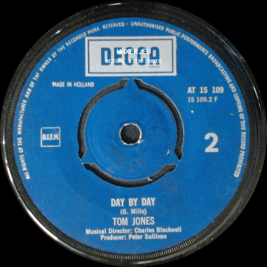 Tom Jones - Help Yourself / Day By Day side B