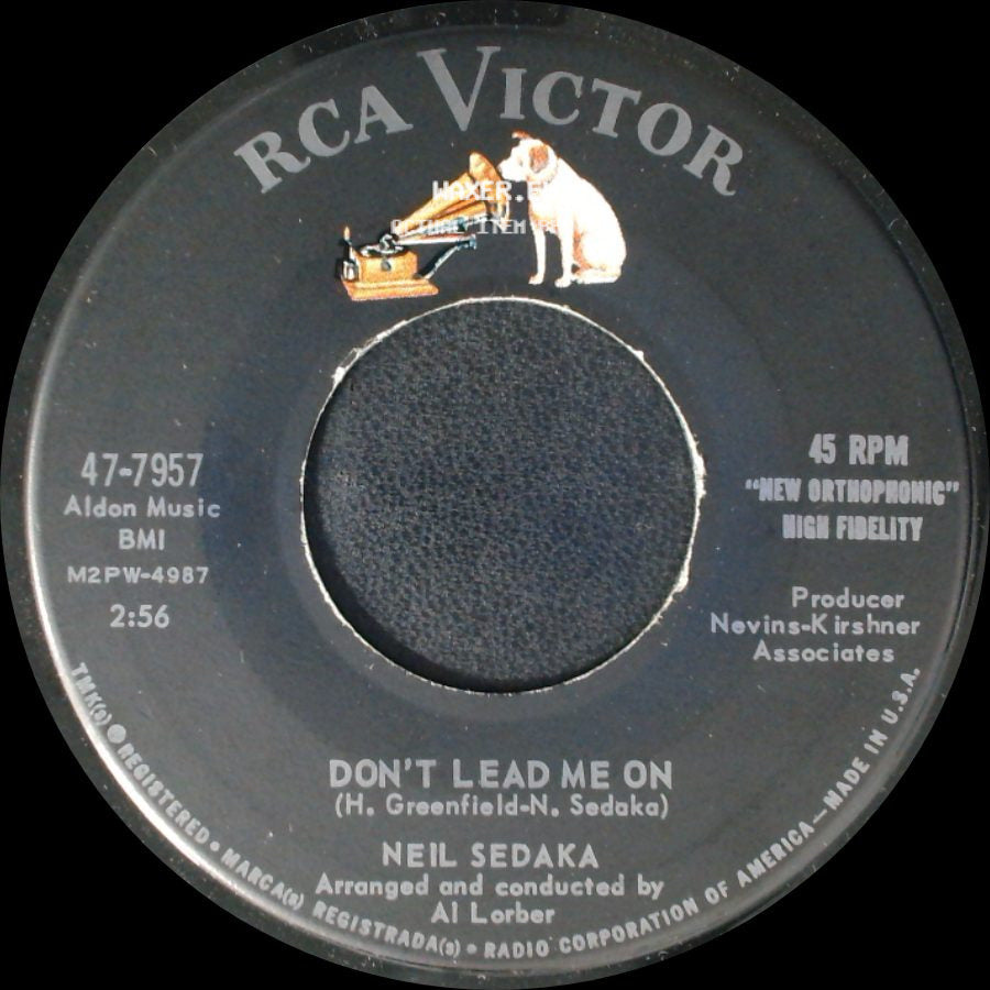 Neil Sedaka - Happy Birthday Sweet Sixteen / Don't Lead Me On side B