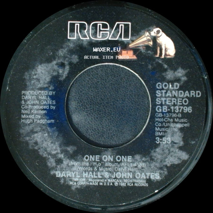 Daryl Hall & John Oates - One On One / Maneater side A