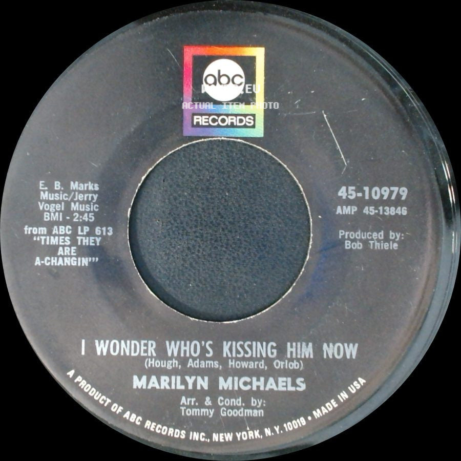 Marilyn Michaels - Let's Pretend / I Wonder Who's Kissing Him Now side B
