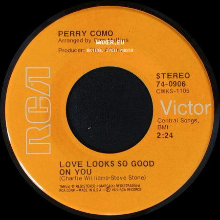 Perry Como - And I Love You So / Love Looks So Good On You side B