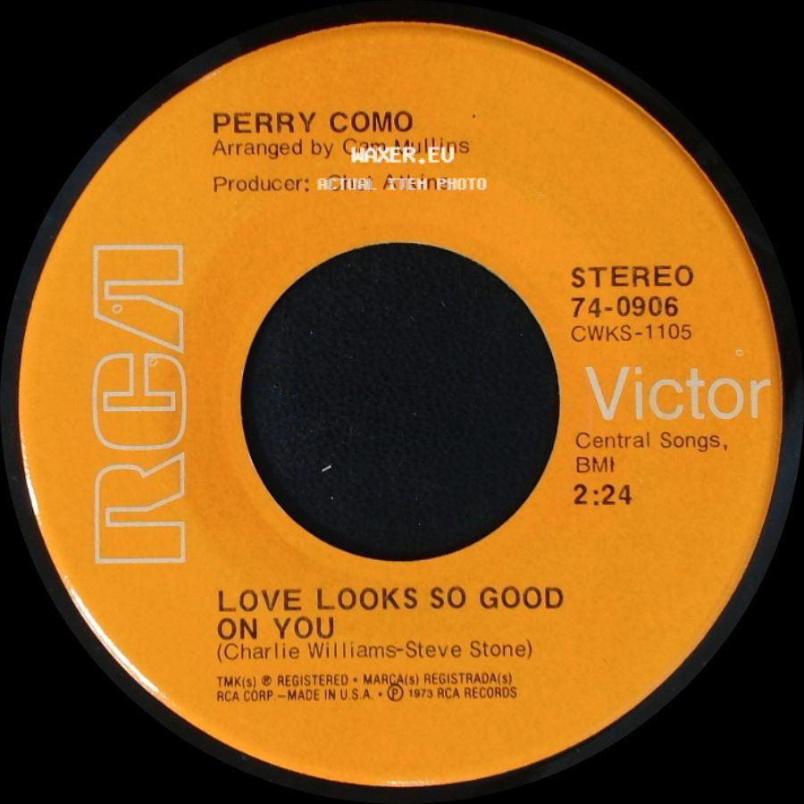 Perry Como - And I Love You So / Love Looks So Good On You side B