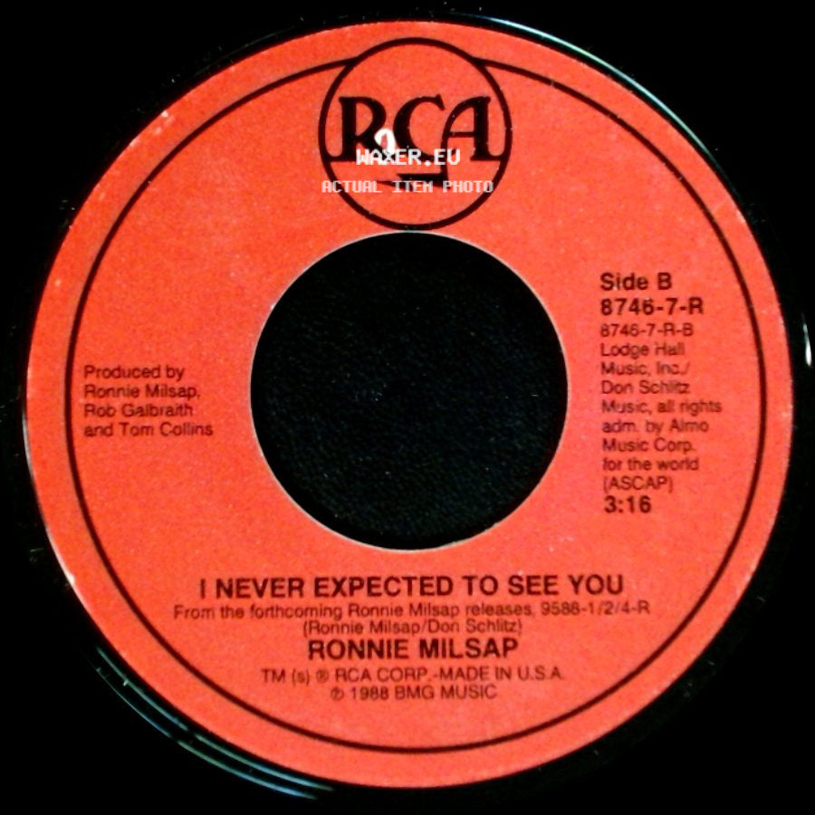 Ronnie Milsap - Don't You Ever Get Tired (Of Hurting Me) / I Never Expected To See You side B
