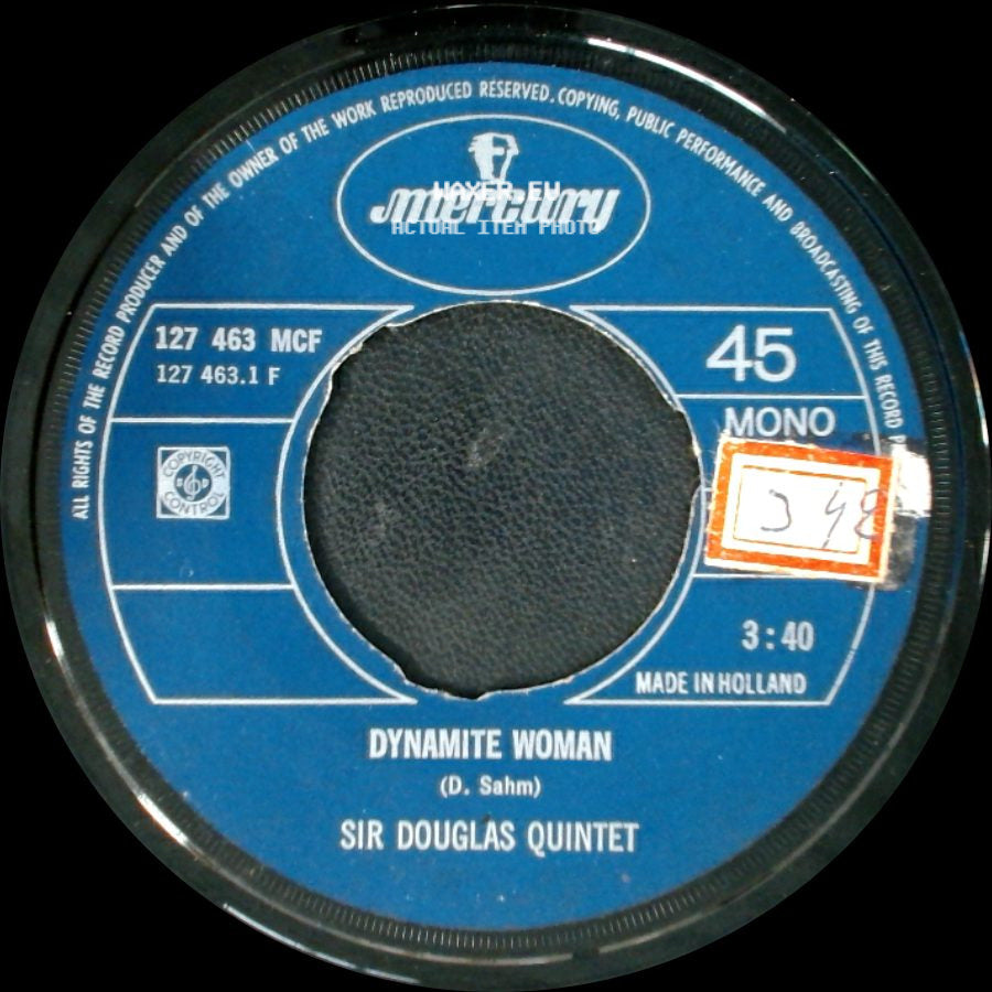 Sir Douglas Quintet - Too Many Dociled Minds / Dynamite Woman side B