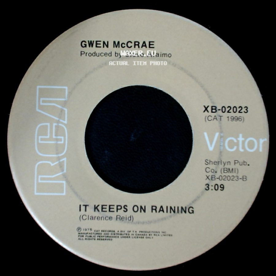 Gwen Mccrae - Rockin' Chair / It Keeps On Raining side B
