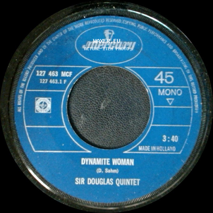Sir Douglas Quintet - Too Many Dociled Minds / Dynamite Woman side B