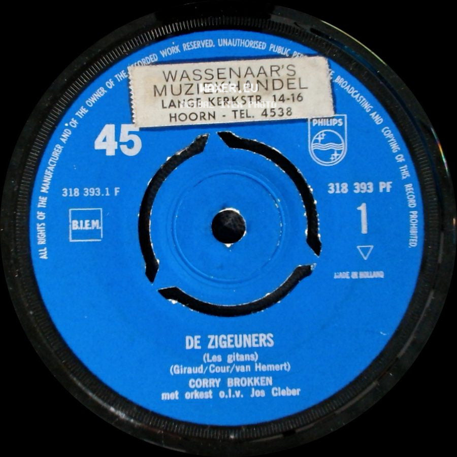 Corry Brokken - De Zigeuners / Een Wals Uit Duizenden side A