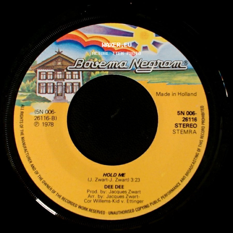 Dee Dee - Give Me Something / Hold Me side B