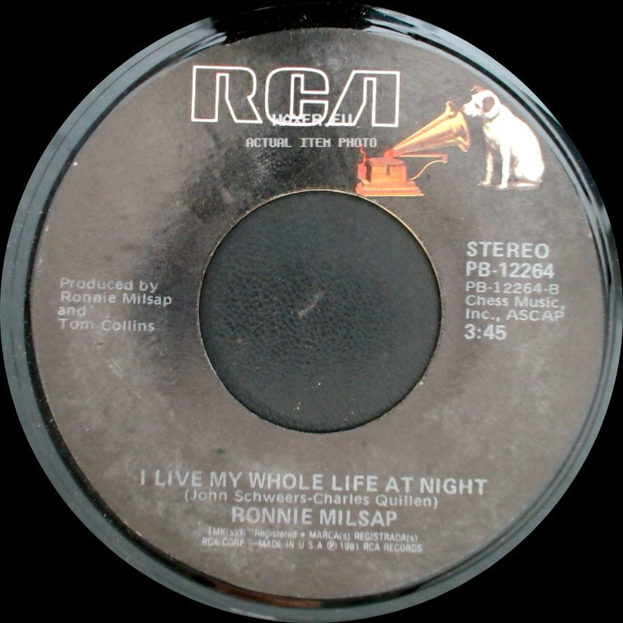 Ronnie Milsap - (There's) No Gettin' Over Me / I Live My Whole Life At Night side B