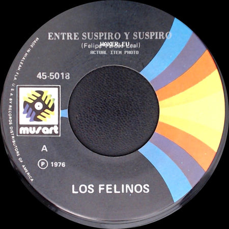 Los Felinos - Buscando Novia / Entre Suspiro Y Suspiro side B