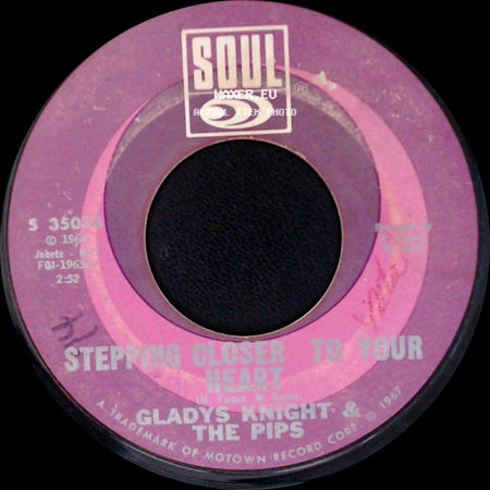 Gladys Knight & The Pips - Stepping Closer To Your Heart / Everybody Needs Love side A