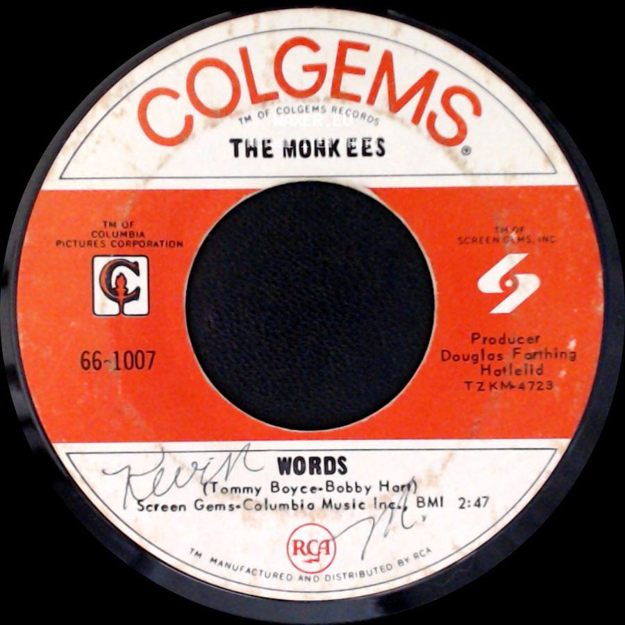The Monkees - Pleasant Valley Sunday / Words side B