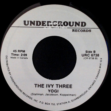 The Intrigues / The Ivy Three - In A Moment / Yogi side B