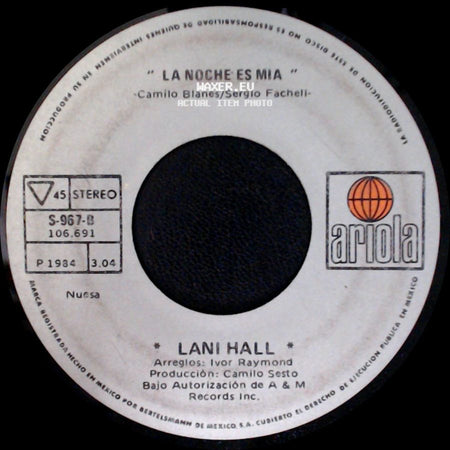 Lani Hall - La Noche Es Mia / Para Vivir Asi side A