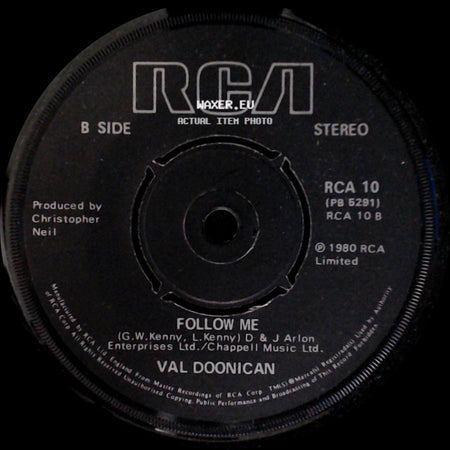 Val Doonican - French Waltz / Follow Me side B
