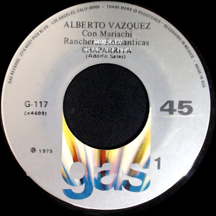 Alberto Vazquez Con Mariachi Rancheras Romanticas - Me Haces Falta / Chaparrita side B