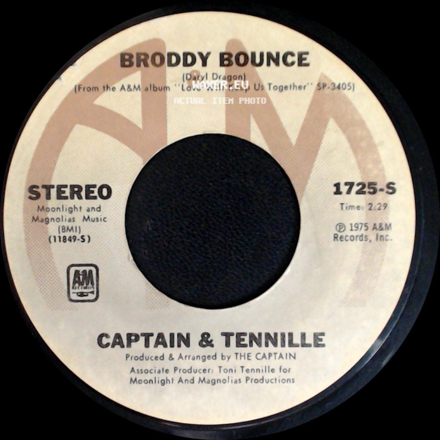 Captain & Tennille - The Way I Want To Touch You / Broddy Bounce side B