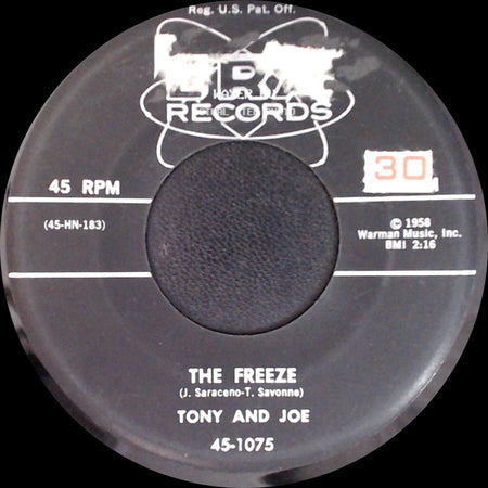 Tony And Joe - Gonna Get A Little Kissin' Tonight / The Freeze side B