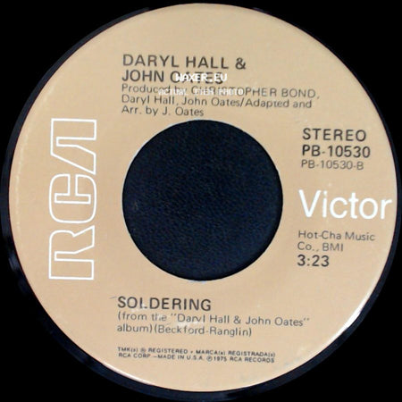 Daryl Hall & John Oates - Soldering / Sara Smile side A