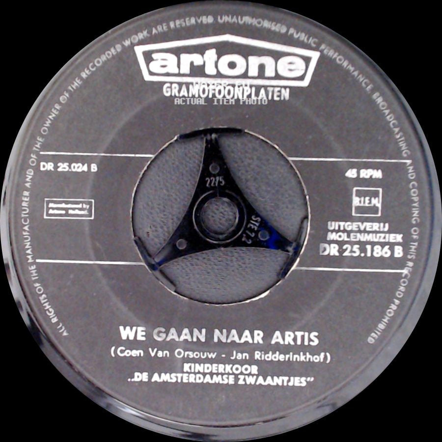 Kinderkoor "De Amsterdamse Zwaantjes" / Rijk De Gooyer - We Gaan Naar Artis / Een Bord Met Spaghetti side A