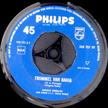 Anneke Gronloh - Trommel Van Bahia (42 In Chicago) / Brandend Zand (Heisser Sand) side A