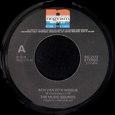 The Music Sounds - André / Ach Van Zo'n Windje side B